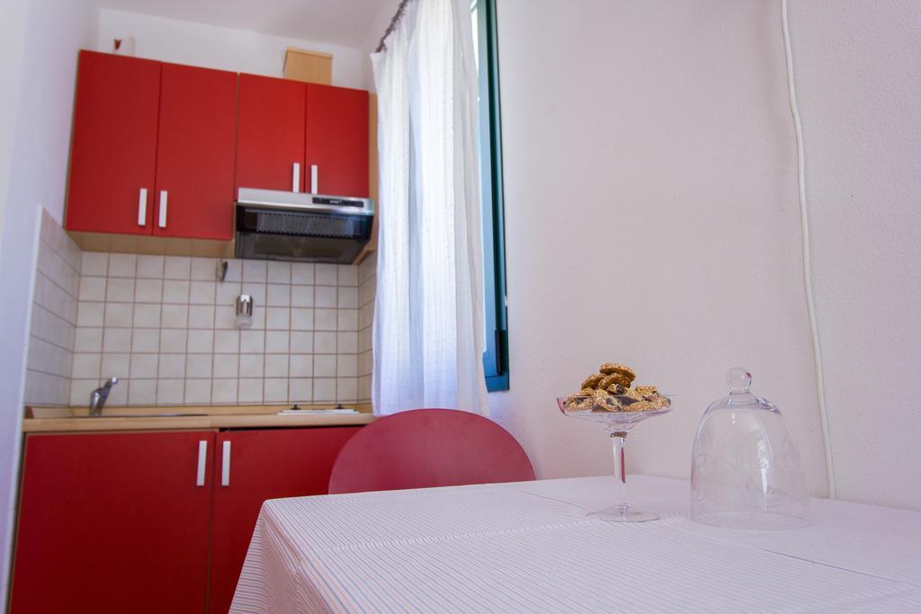 Apartments Petrinic Crnogaj バスカ エクステリア 写真