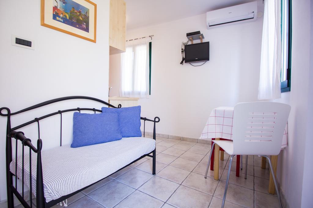 Apartments Petrinic Crnogaj バスカ エクステリア 写真